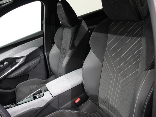 Peugeot E-3008