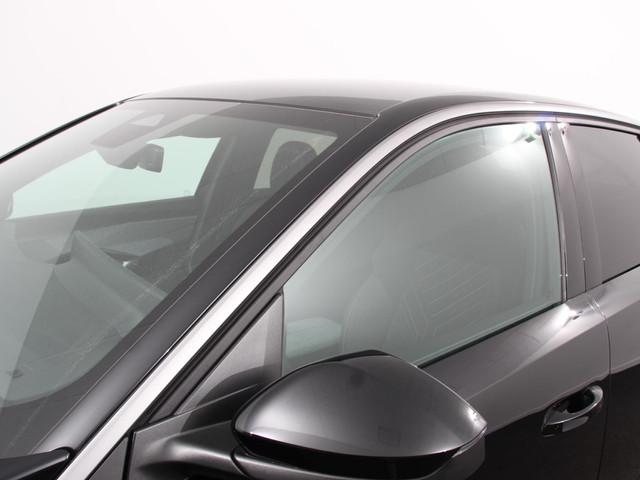 Peugeot E-3008