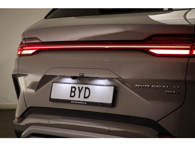 BYD Seal U