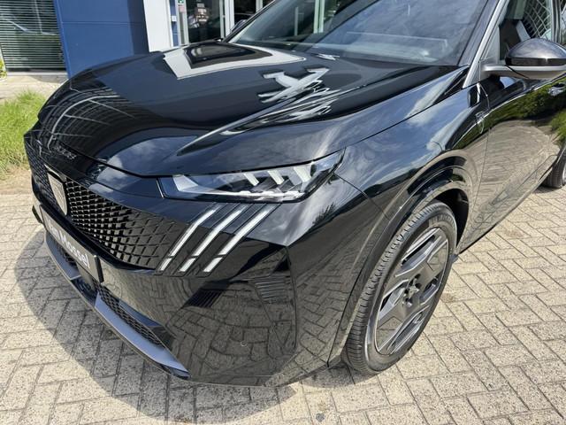 Peugeot E-3008