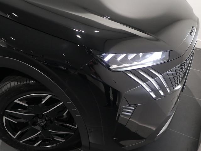 Peugeot E-5008