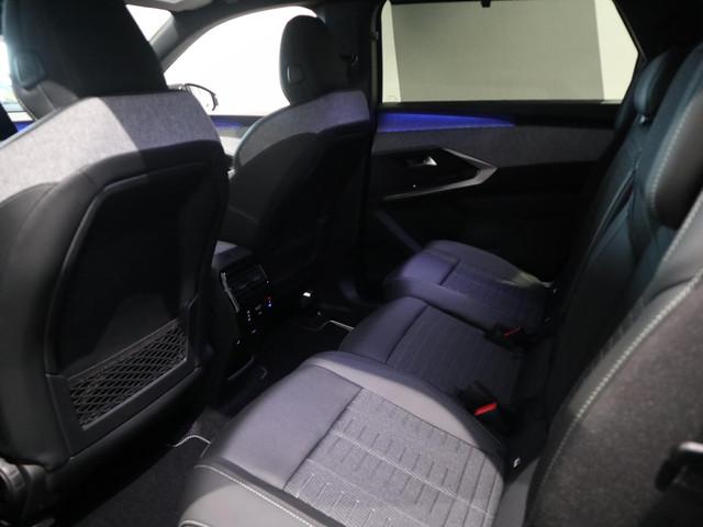 Peugeot E-5008