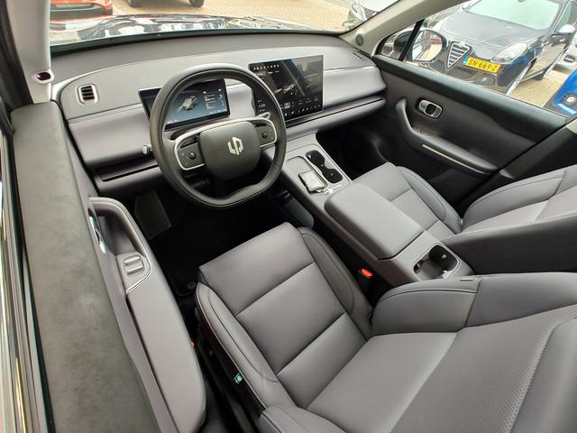 Leapmotor C10