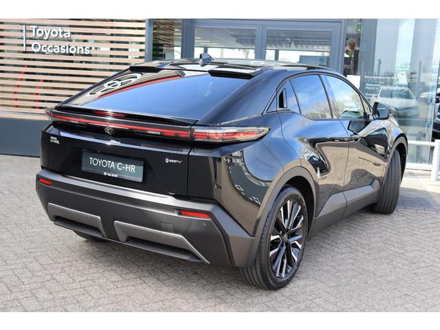 Toyota CHR +