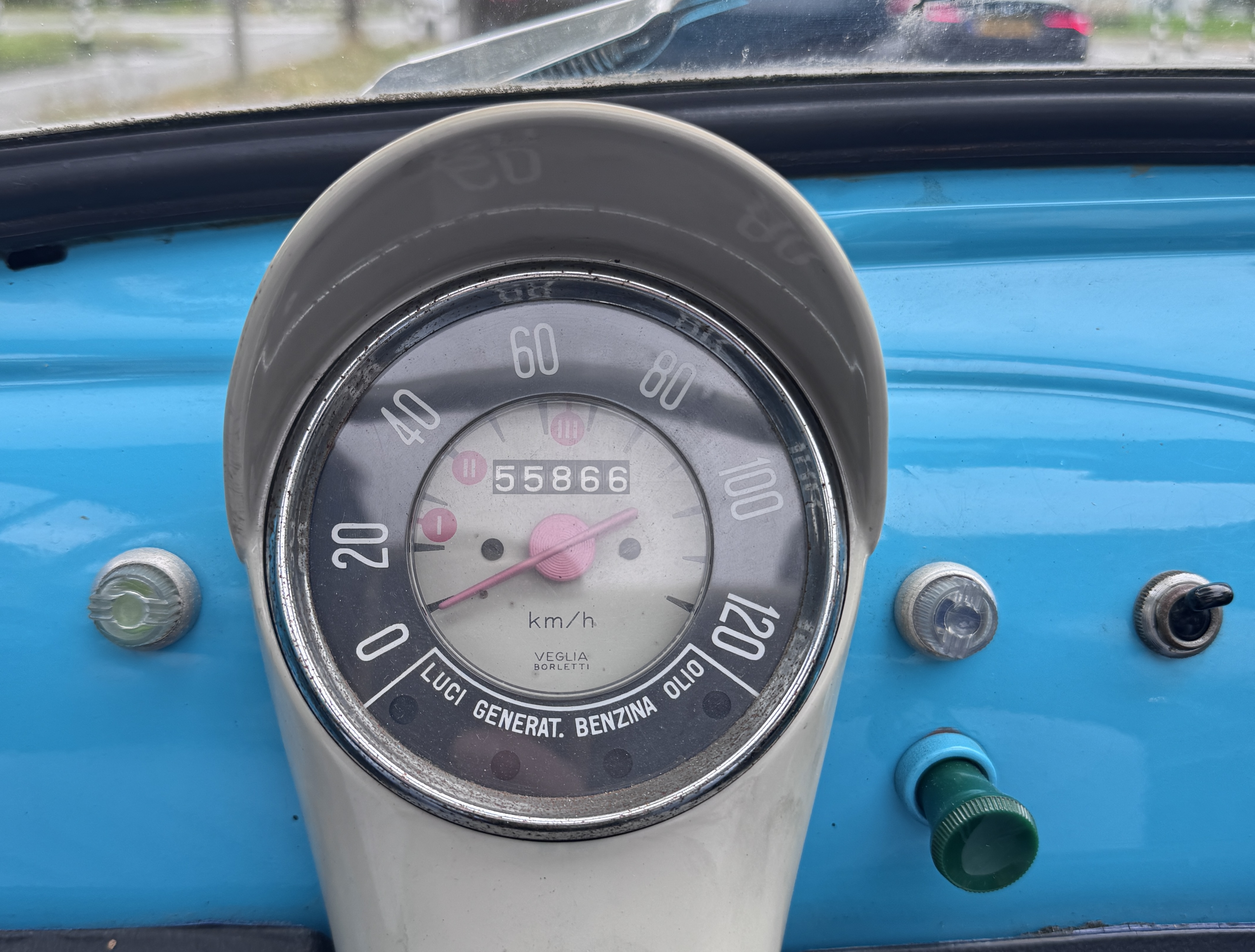 Met deze auto's kun je 5 keer de aarde rond (en deze niet)