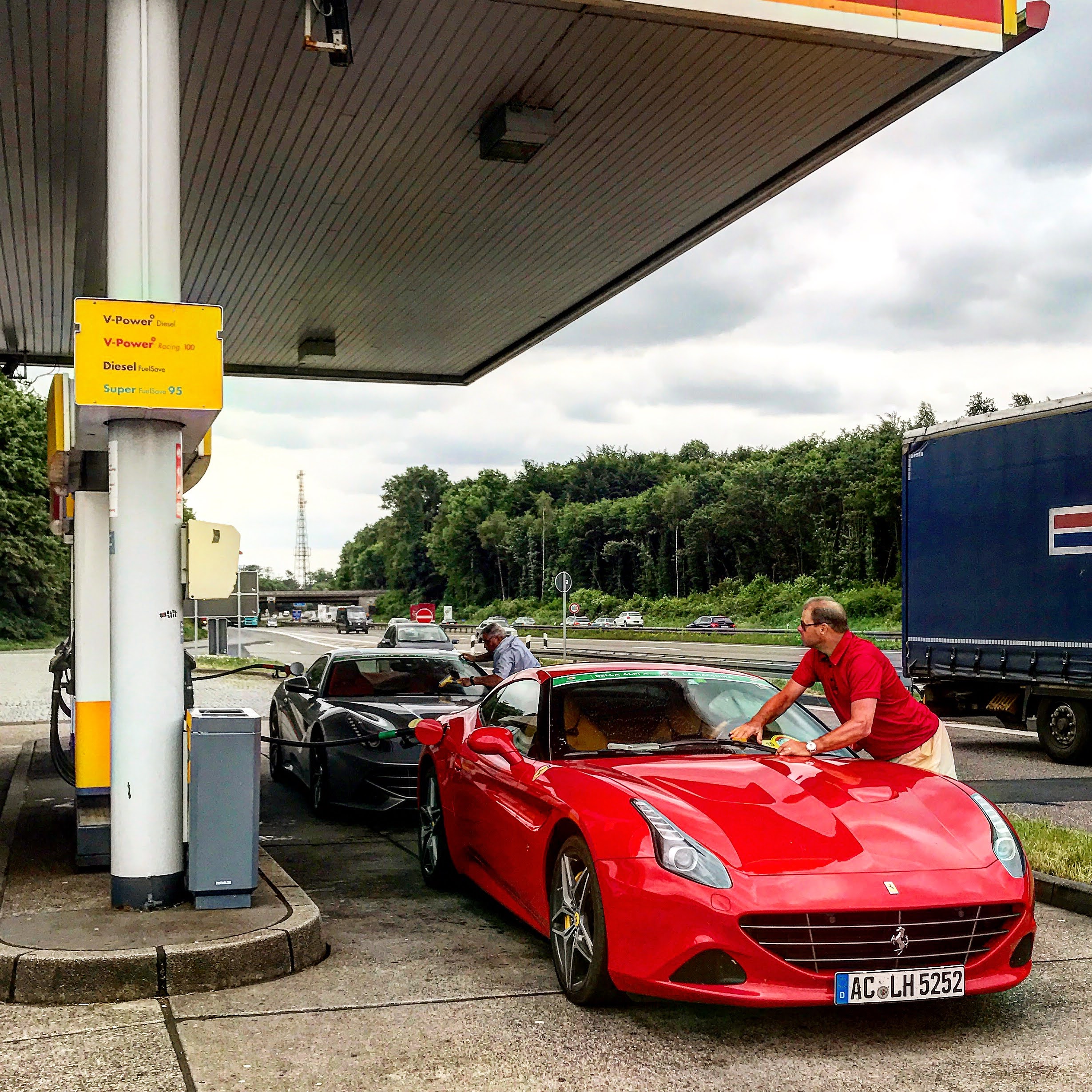 8 euro extra voor 'betere' benzine, slim of weggegooid geld?